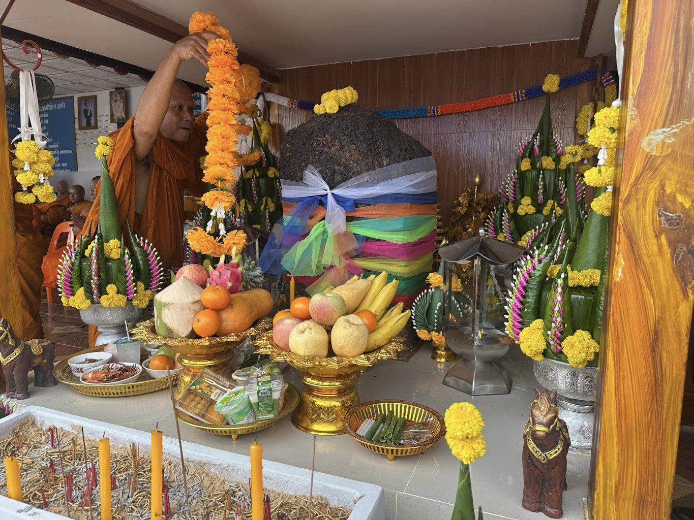 เสาหลักเมืองบ้านแกดำ